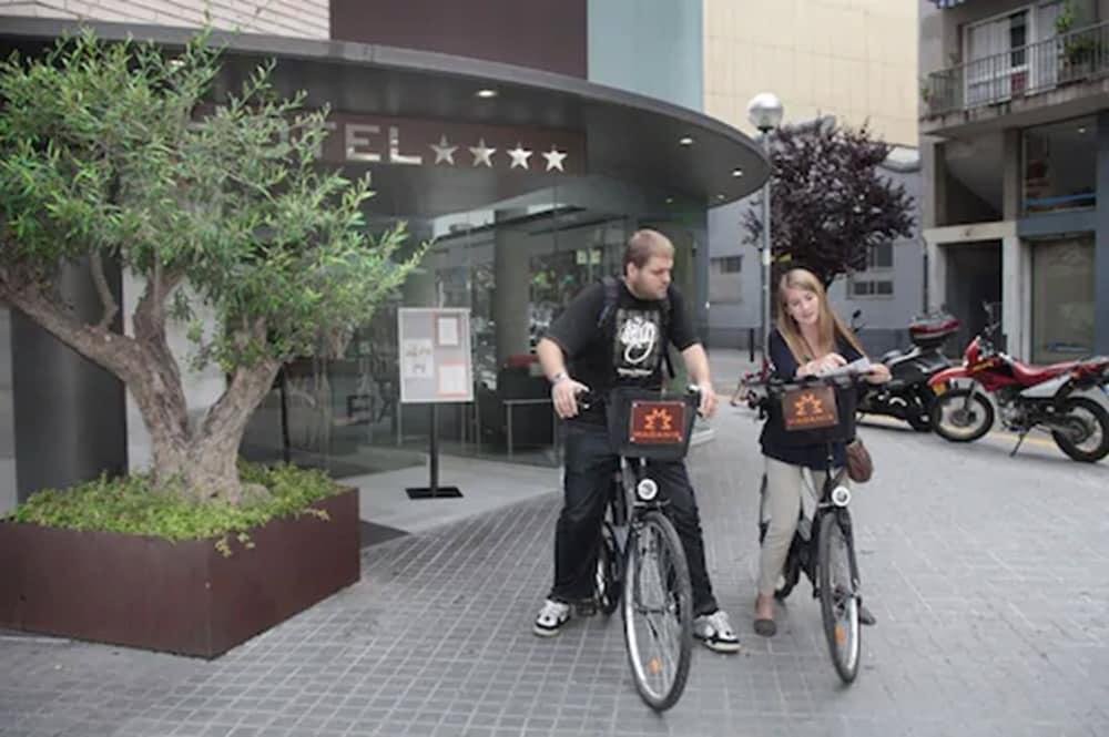 Hotel Madanis Barcelona Exterior photo