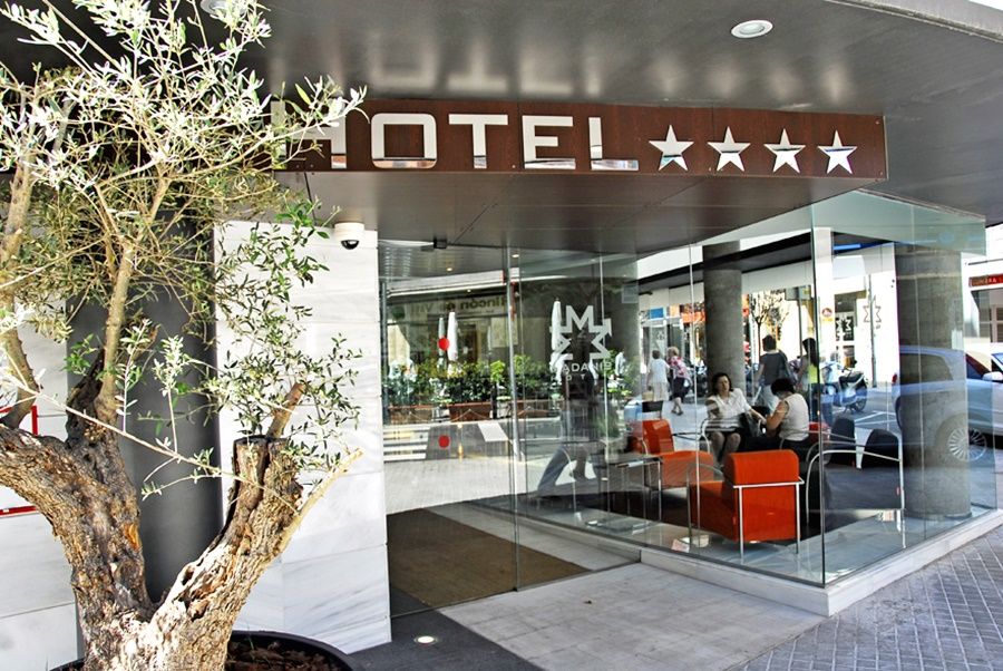 Hotel Madanis Barcelona Exterior photo
